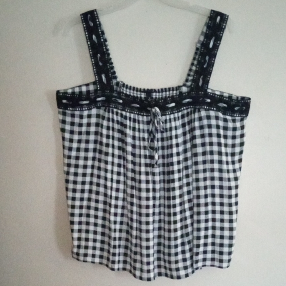 Torrid 2 Boho Black & White Gingham Sleeveless Camisole with Patterned Lace Trim